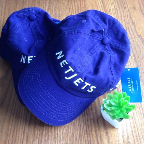 Netjets Caps Nwts Purple 